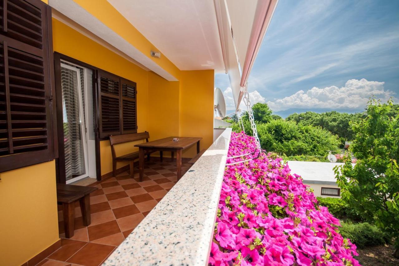 Apartments Surfinia Baška Kültér fotó